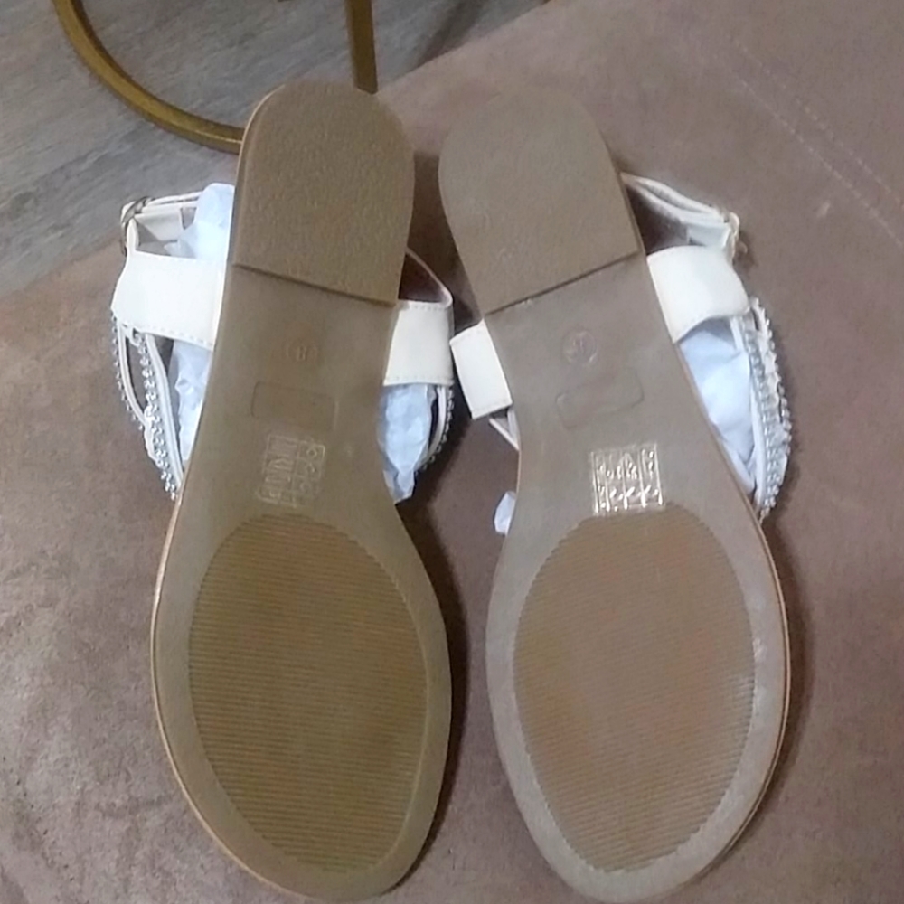 Sandals - Picture 3 of 3